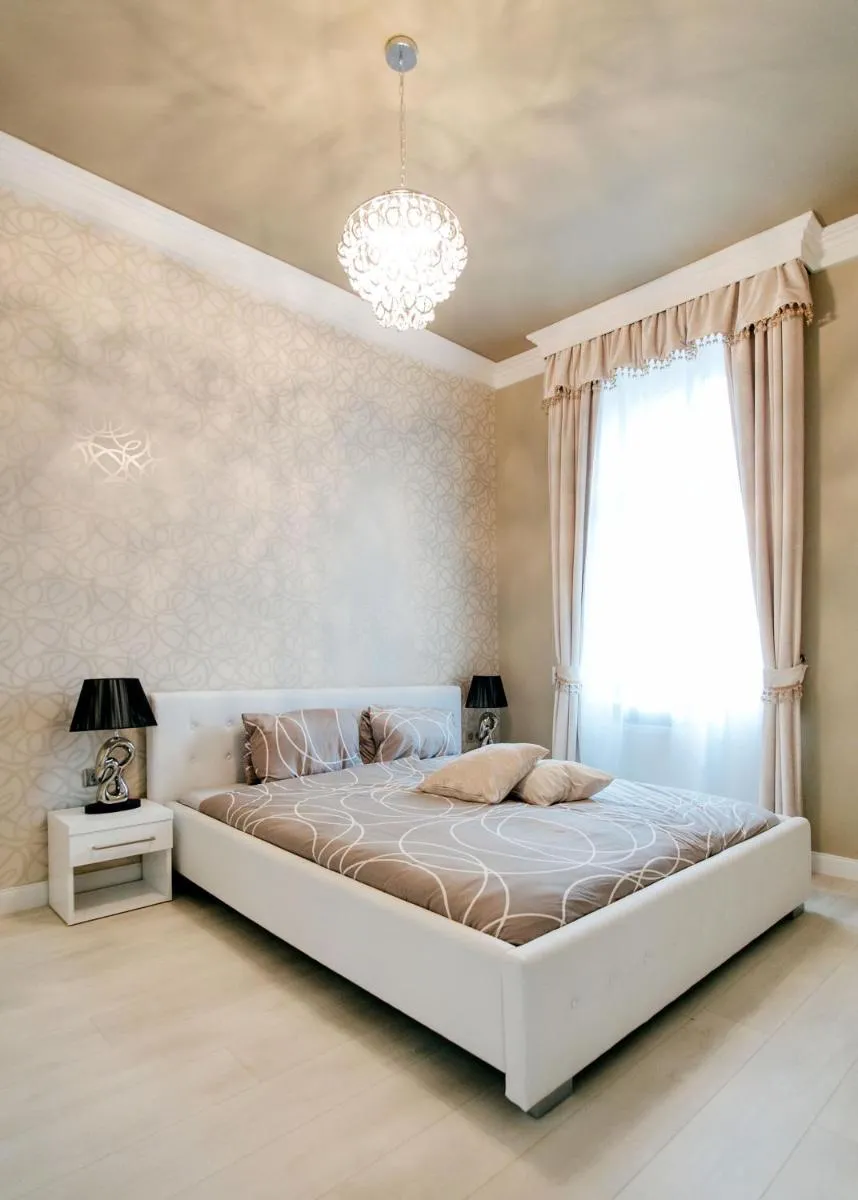 Image 3 of Parliment Luxury Apartment