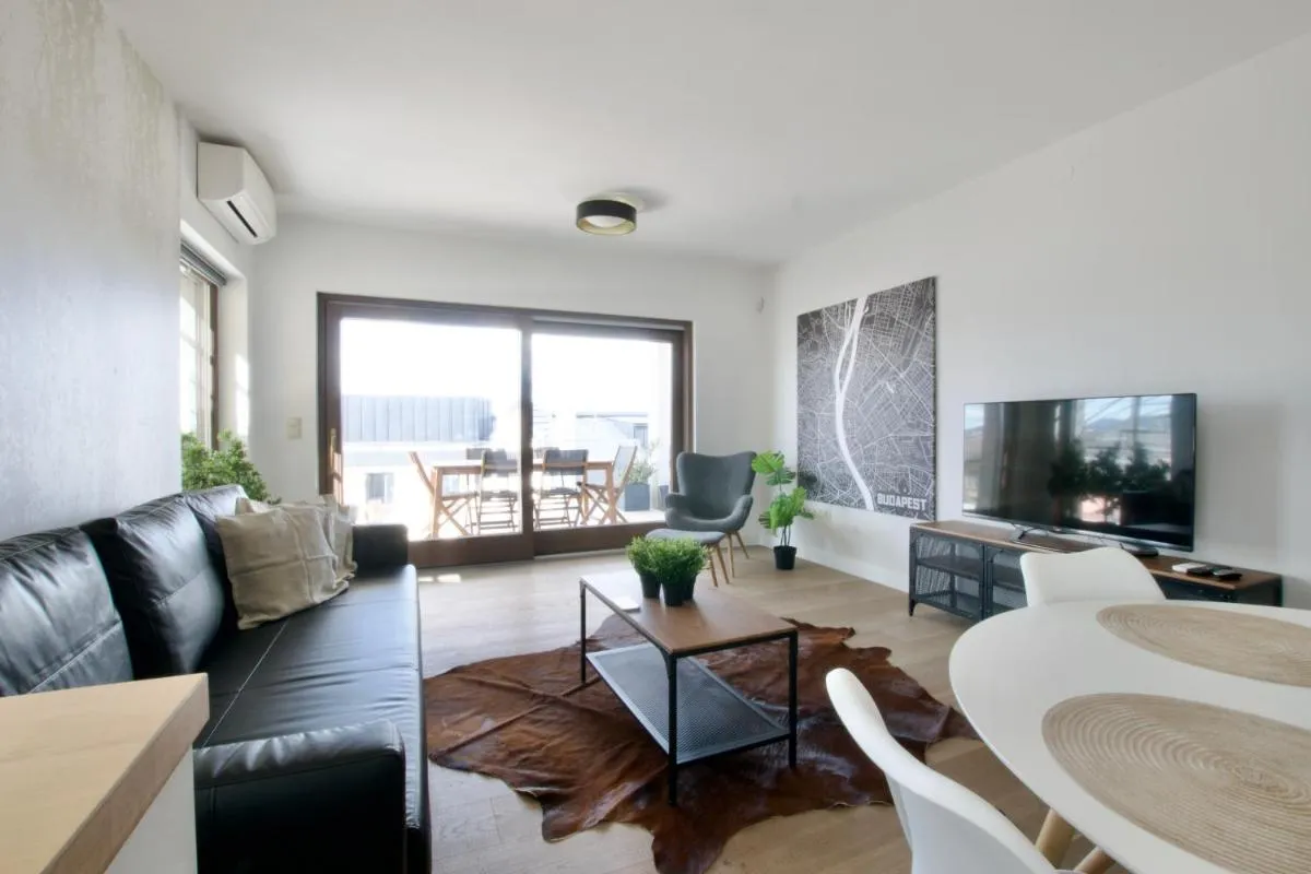 Image 4 of Penthouse Apartment by Hi5 -at the top of Budapest