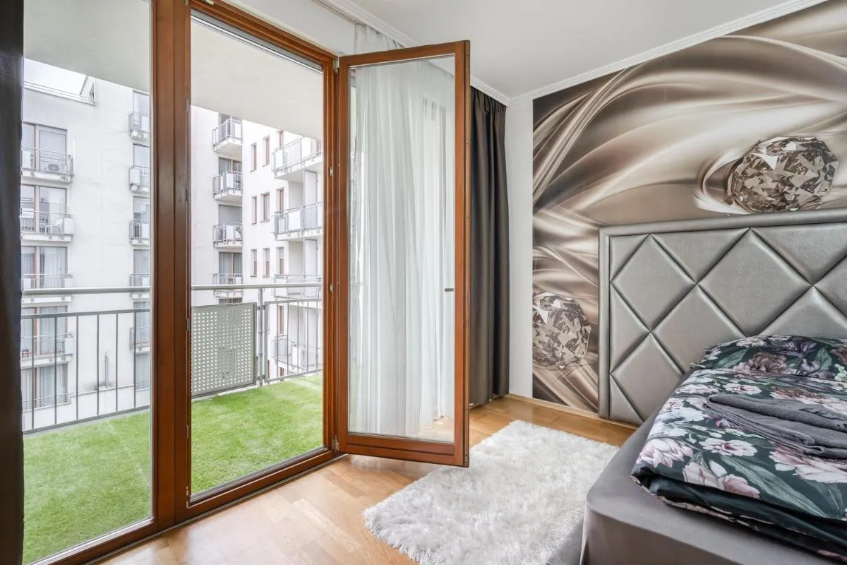 Image 1 of Penthouse three bedrooms, three balconies apartment in Kiraly street