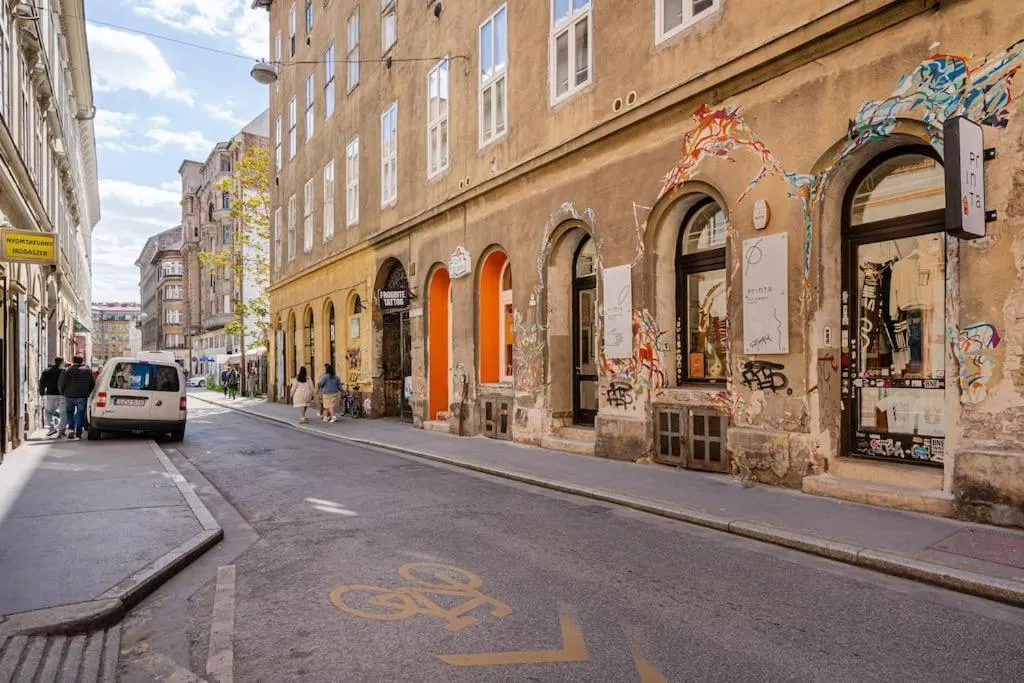 Image 5 of Pop Art Suite in the Heart of Budapest