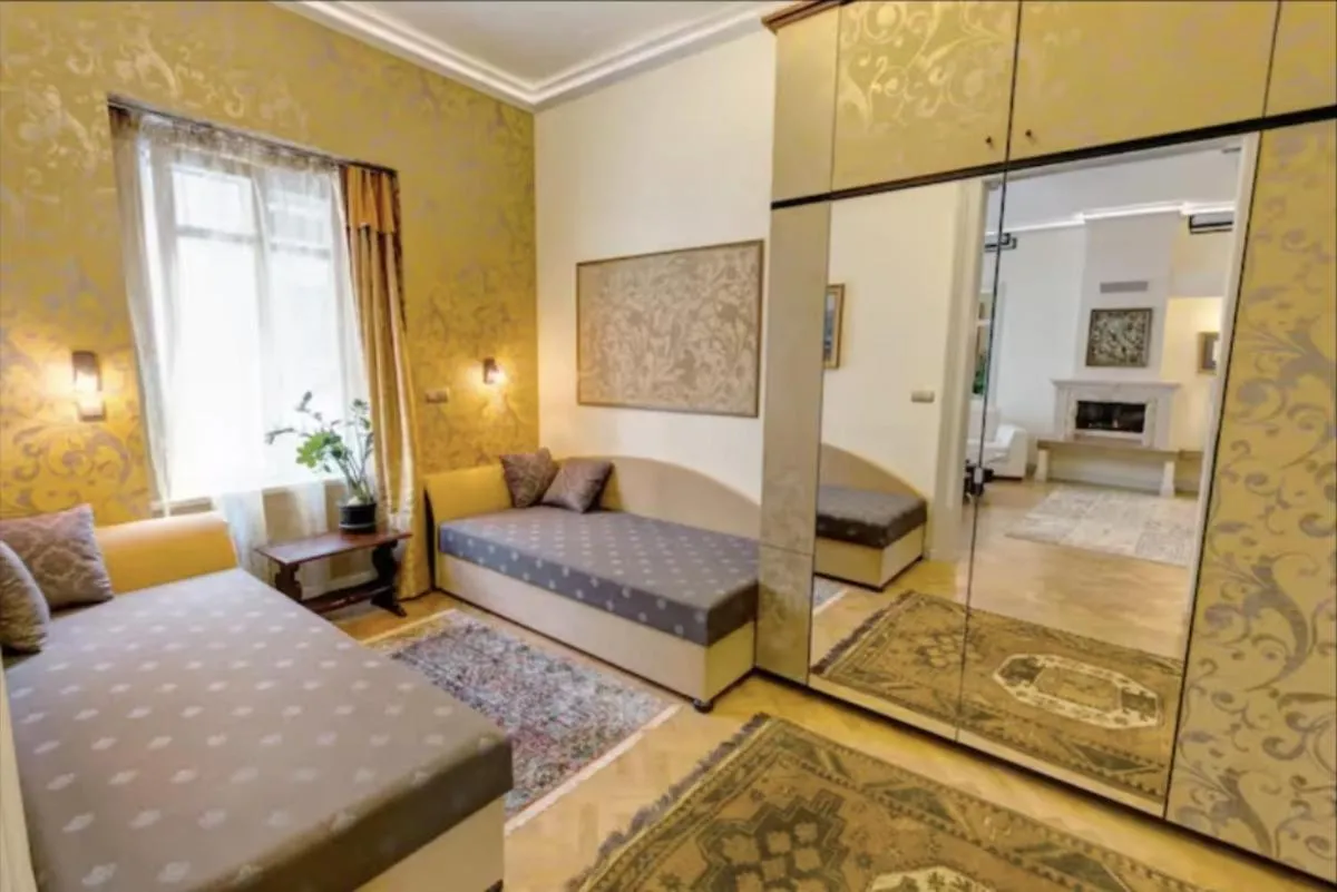 Image 4 of Prestige Suite Opera – supercentral