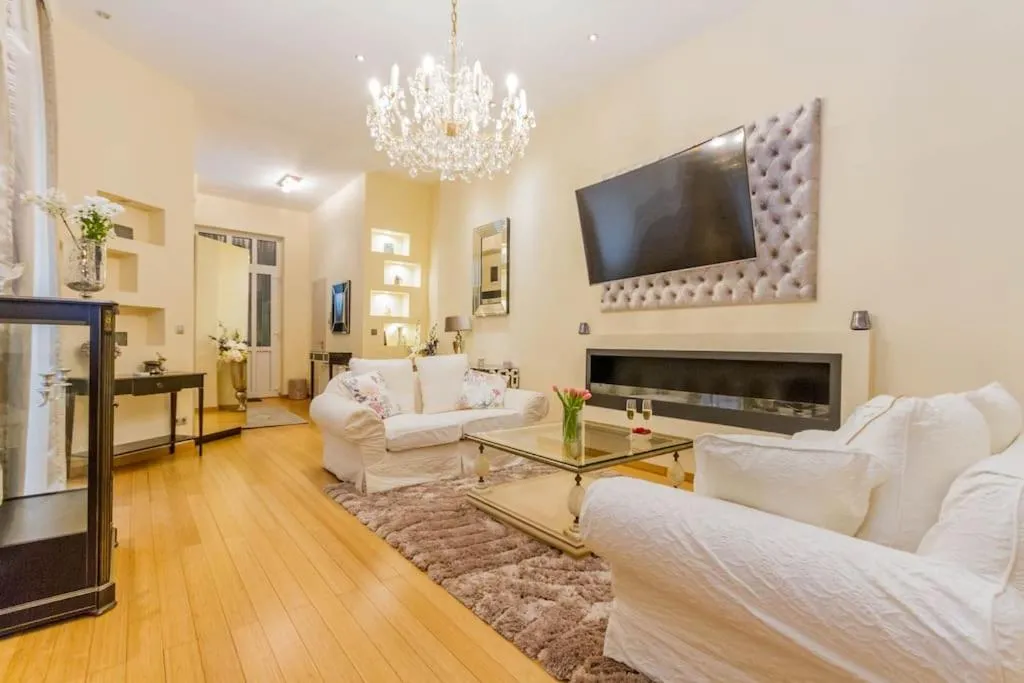 Image 4 of Principe Luxury Suite Close to Parliament
