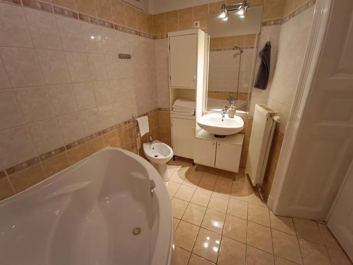 Image 2 of R171 Elitehost Ráday Apartment