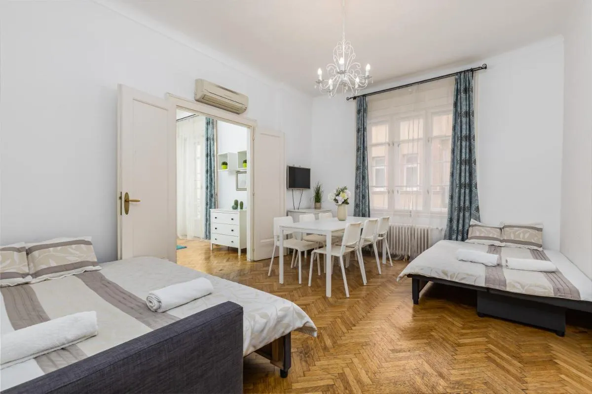 Image 1 of Real Apartments Wesselényi II.