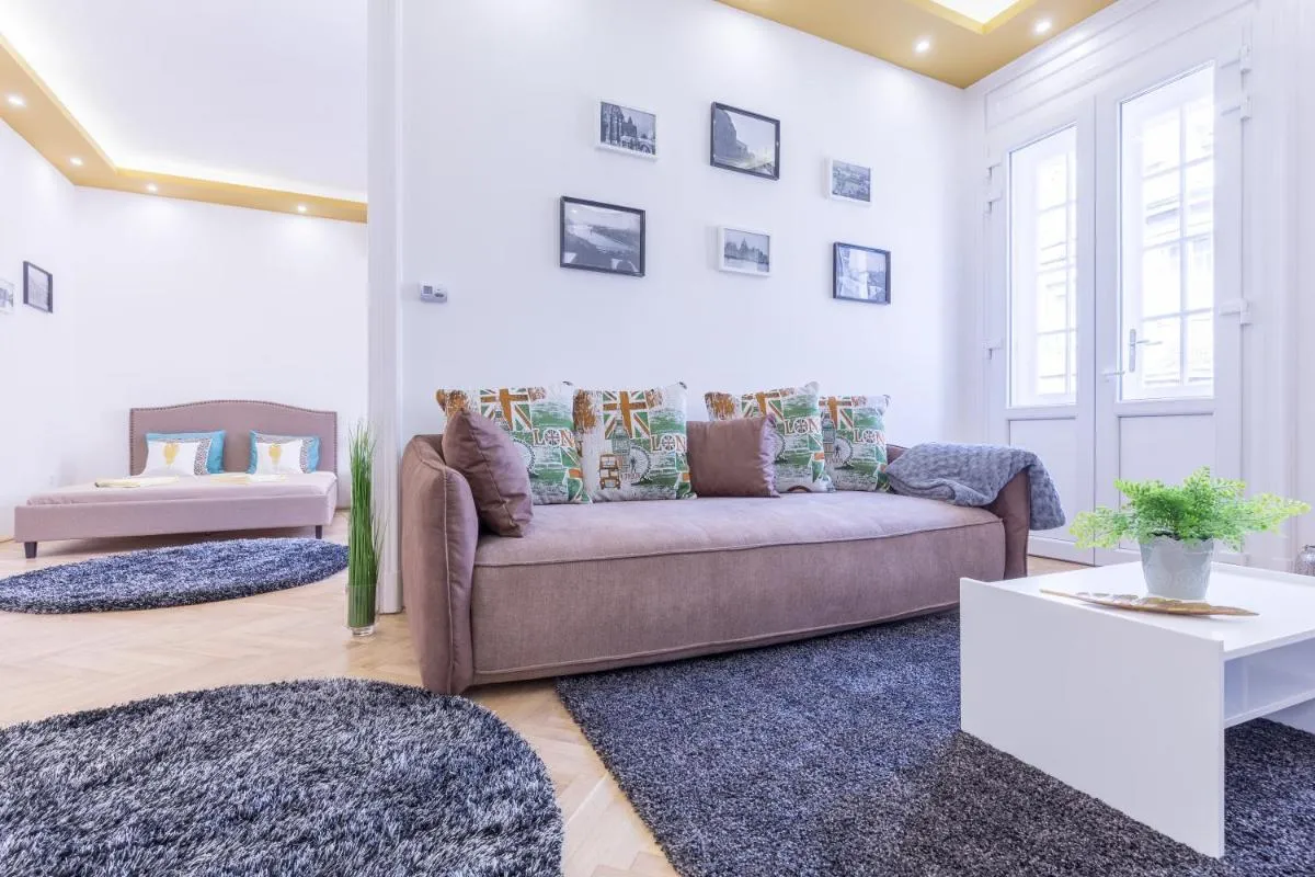 Image 1 of Real Apartments Zoltán