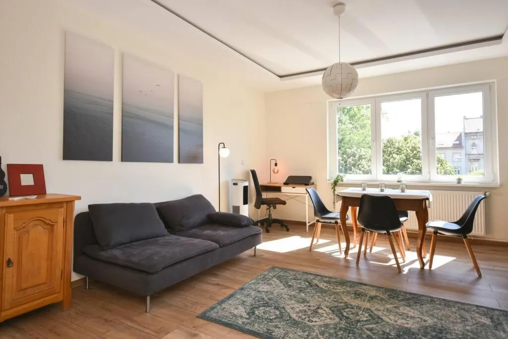 Image 2 of Renovated Stylish Flat at the Castle&Metro