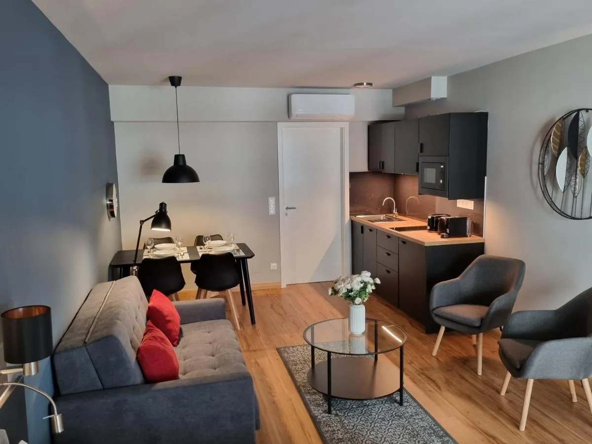Image 3 of RiverCity Apartments