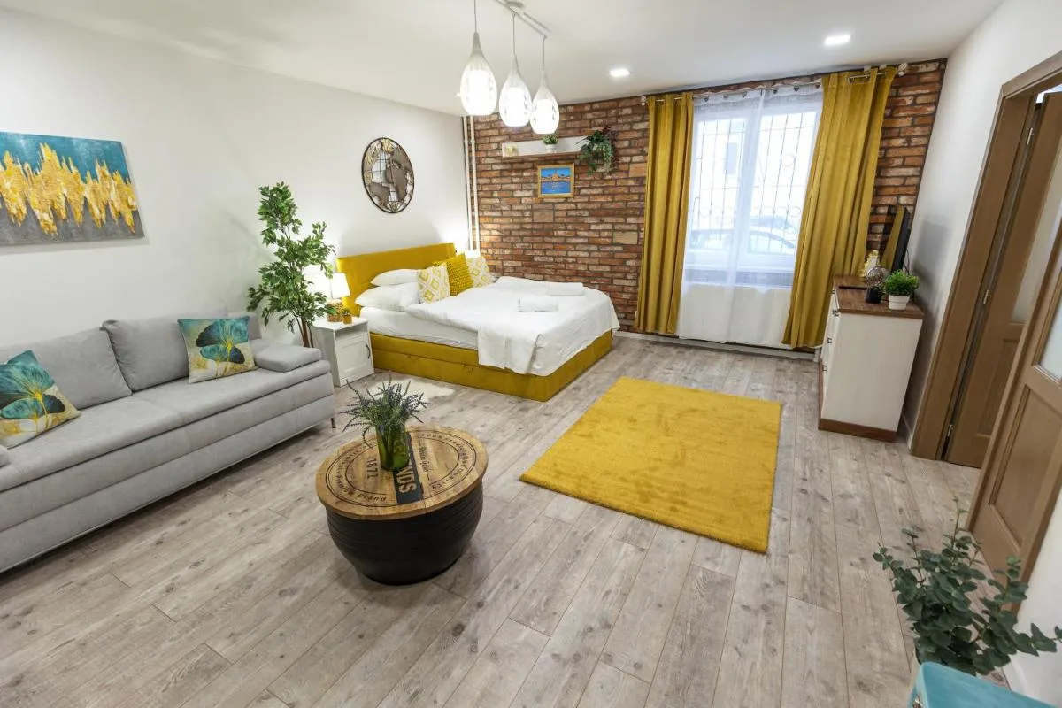 Image 6 of Riverside Luxury