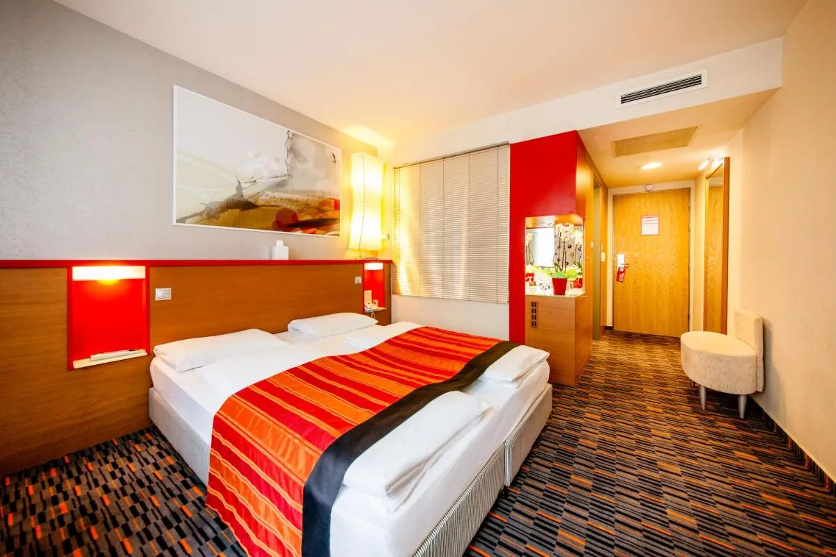 Image 2 of Royal Park Boutique Hotel
