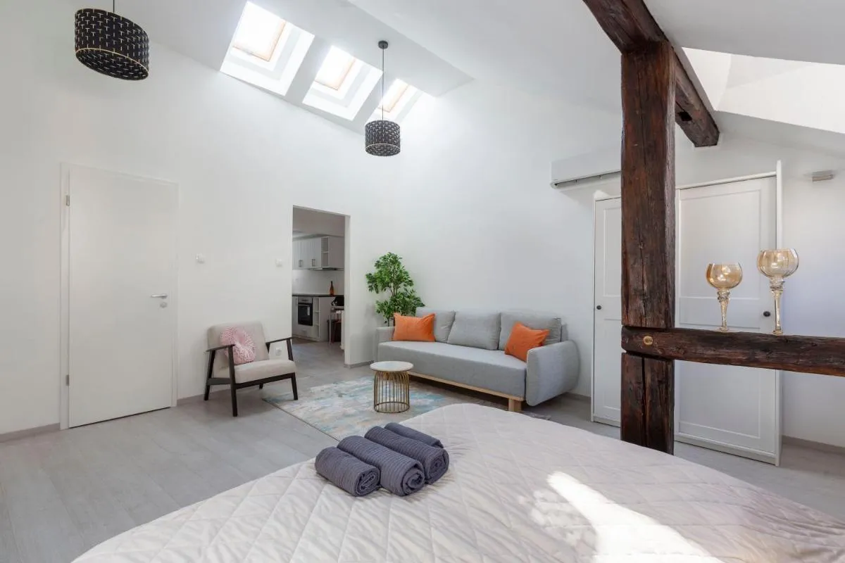 Image 1 of Rustic Central Studios by LH