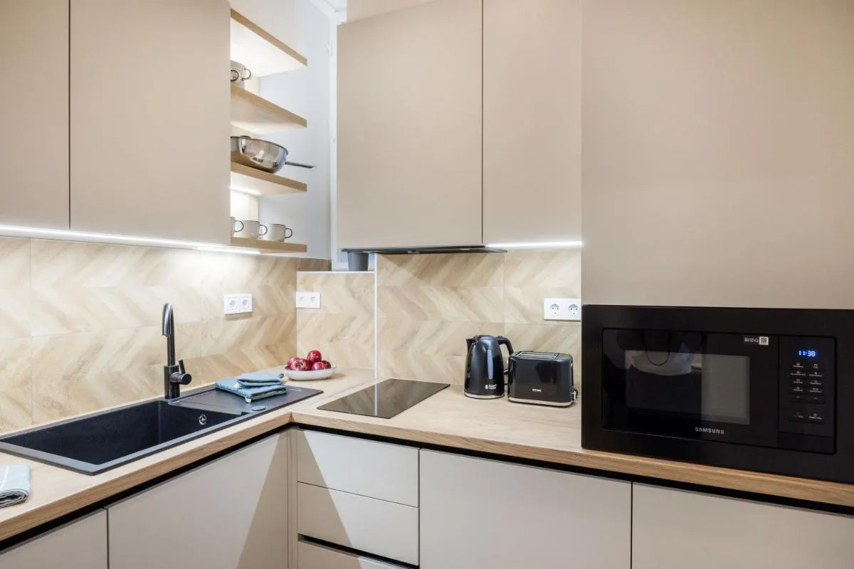 Image 3 of Sleek Downtown Living