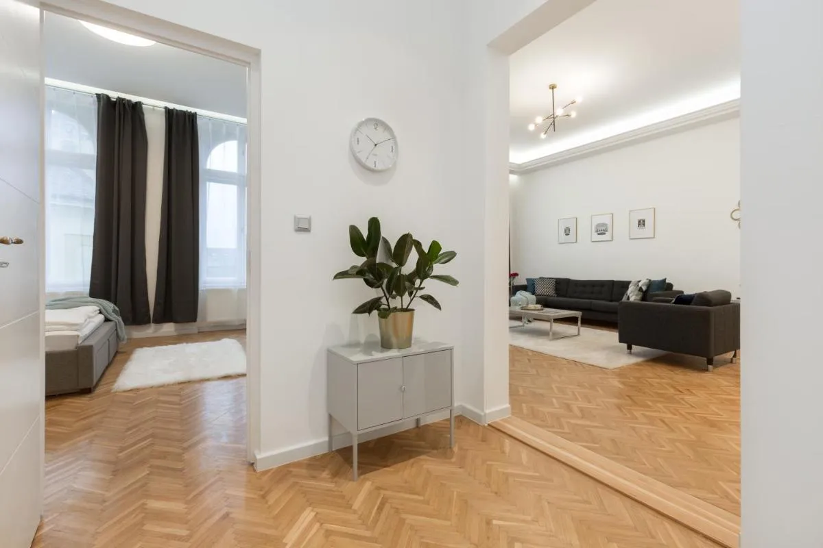 Image 5 of Space and Style in The Heart Of Budapest w 2BR&2BT