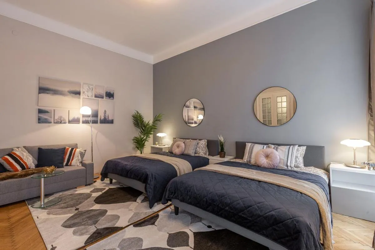 Image 6 of Spacious & Cozy Downtown Apartment with Balcony