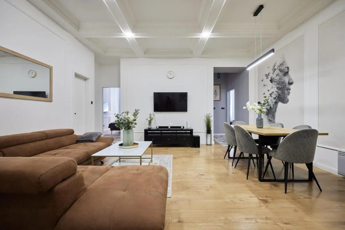 Image 4 of Spacious Luxury Apartment in the City Centre