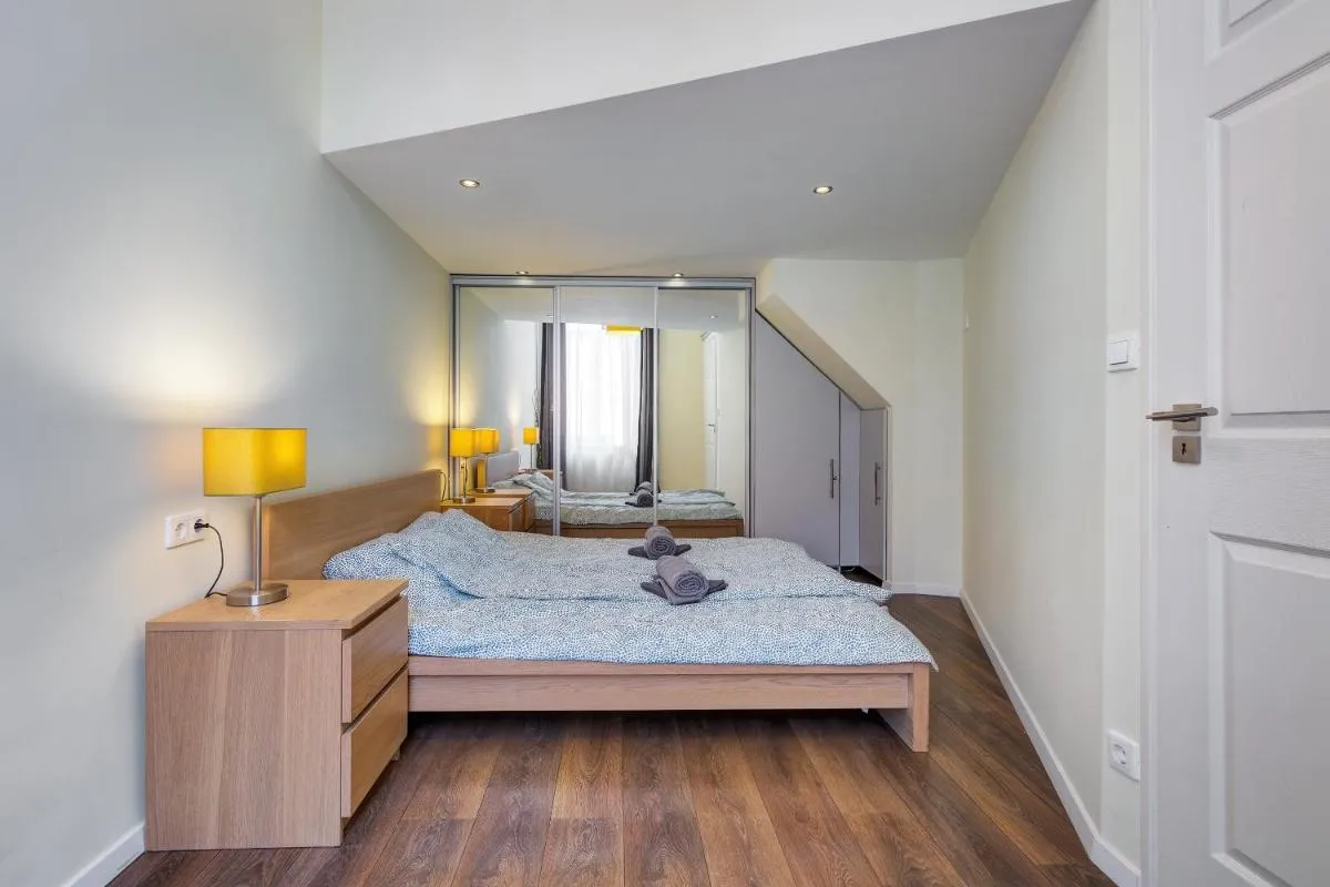 Image 2 of Spacious & stylish apartment in downtown Budapest