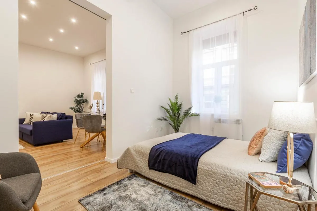 Image 5 of Stylish Luxury Apartment by ANNA