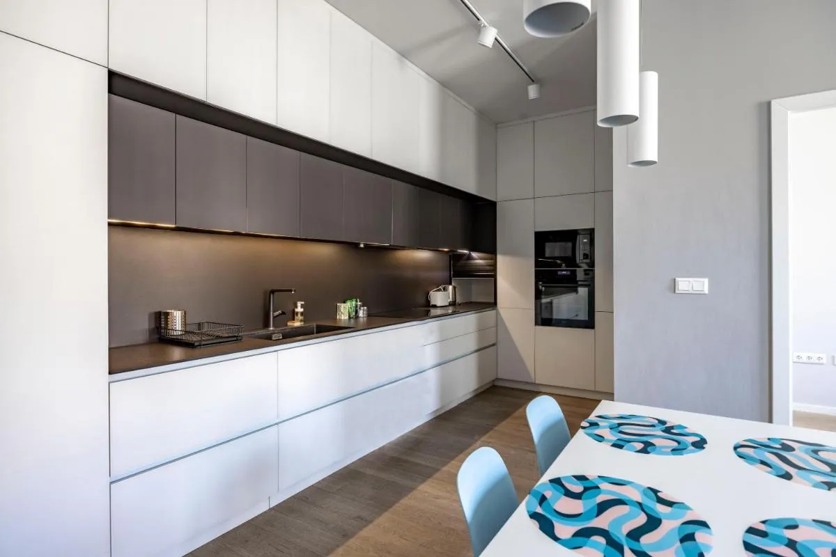 Image 2 of Stylish & Spacious Central Suite by Prestige Homes