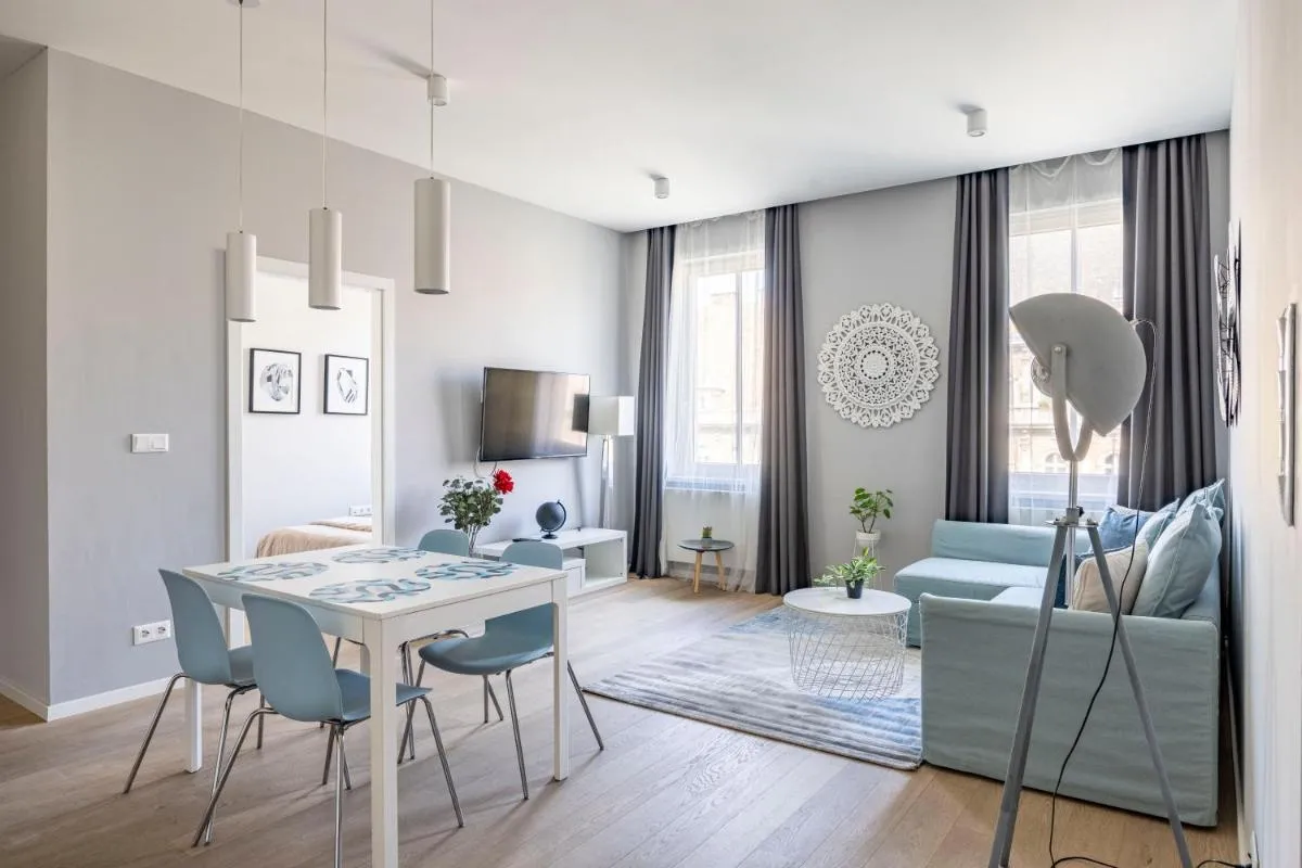 Image 3 of Stylish & Spacious Central Suite by Prestige Homes