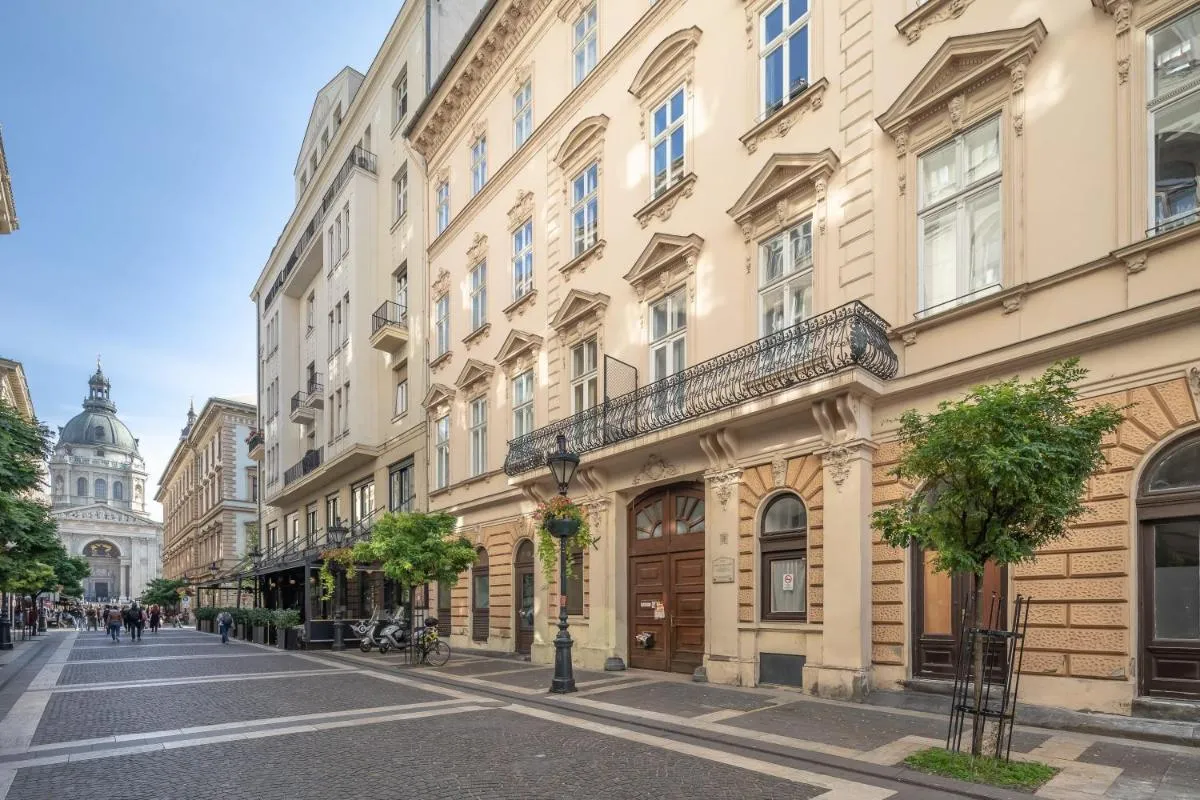 Image 5 of Stylish home – street of the Basilica