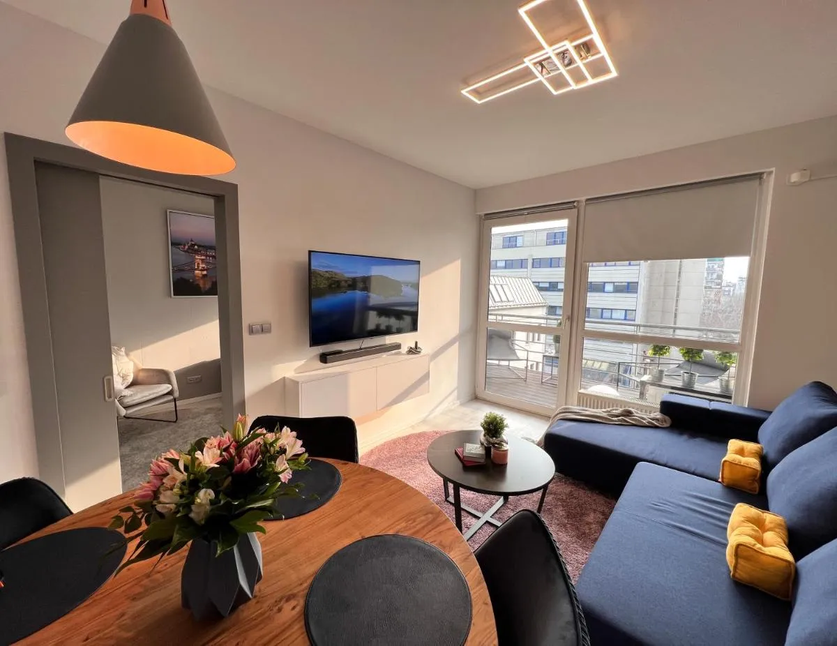 Image 4 of SuiteAngel – Luxury Design Condo with free garage