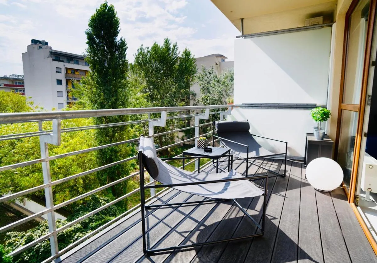 Image 5 of SuiteAngel – Luxury Design Condo with free garage