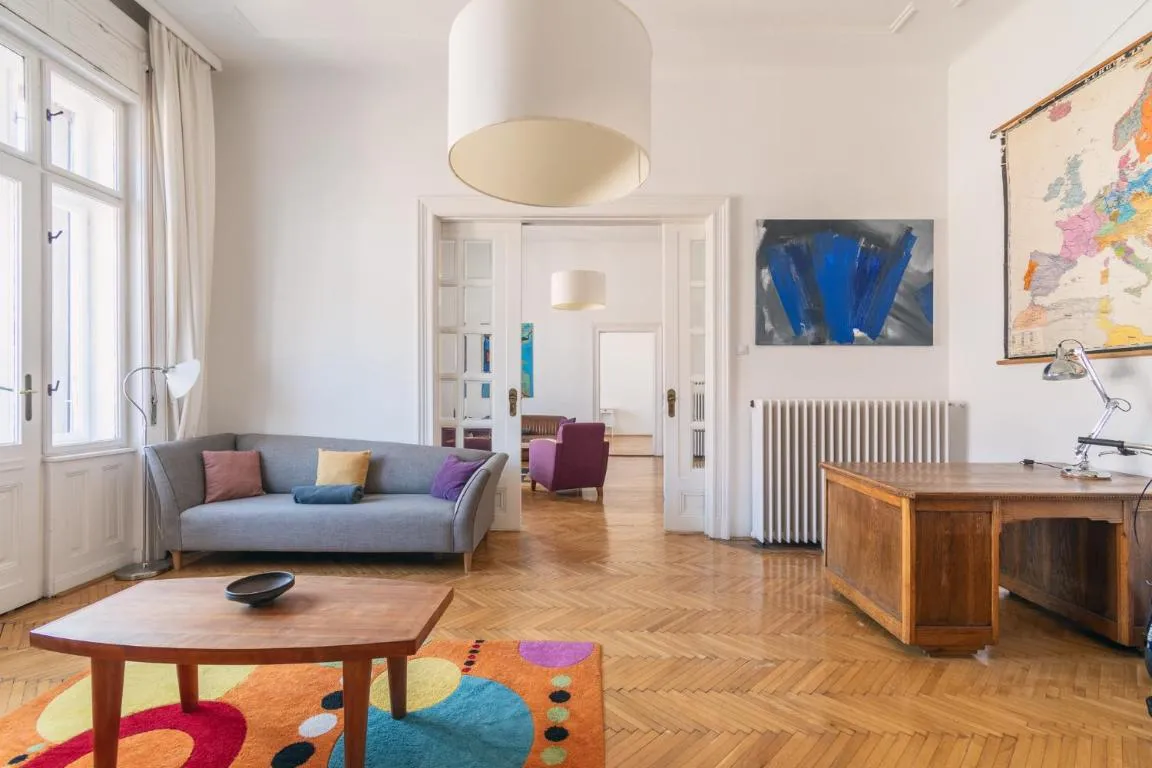 Image of Sunny, Airy, Artsy & Authentic Loft with Balcony