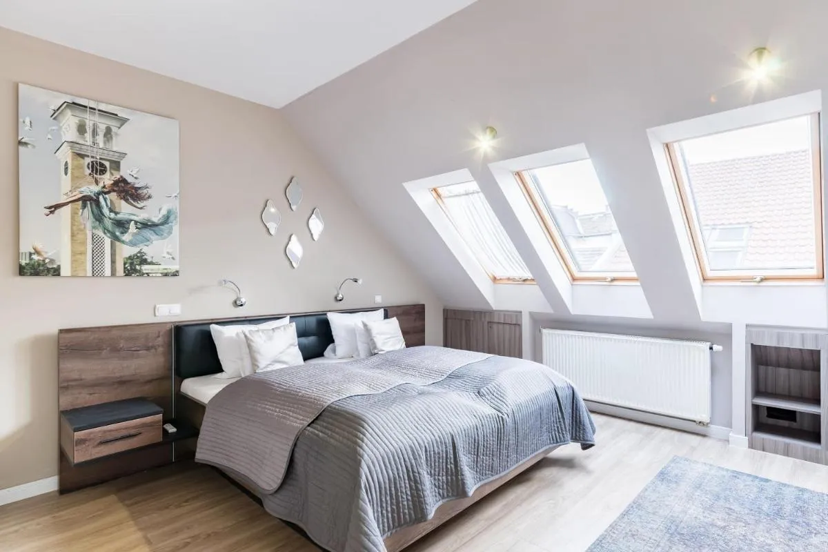 Image 4 of Sunny and Central Loft with Private Garage