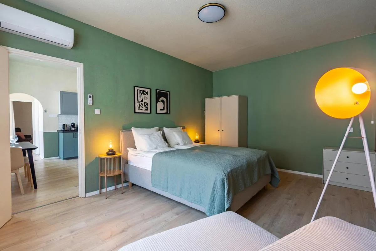 Image 1 of Sunny new luxurious home at the Jewish district
