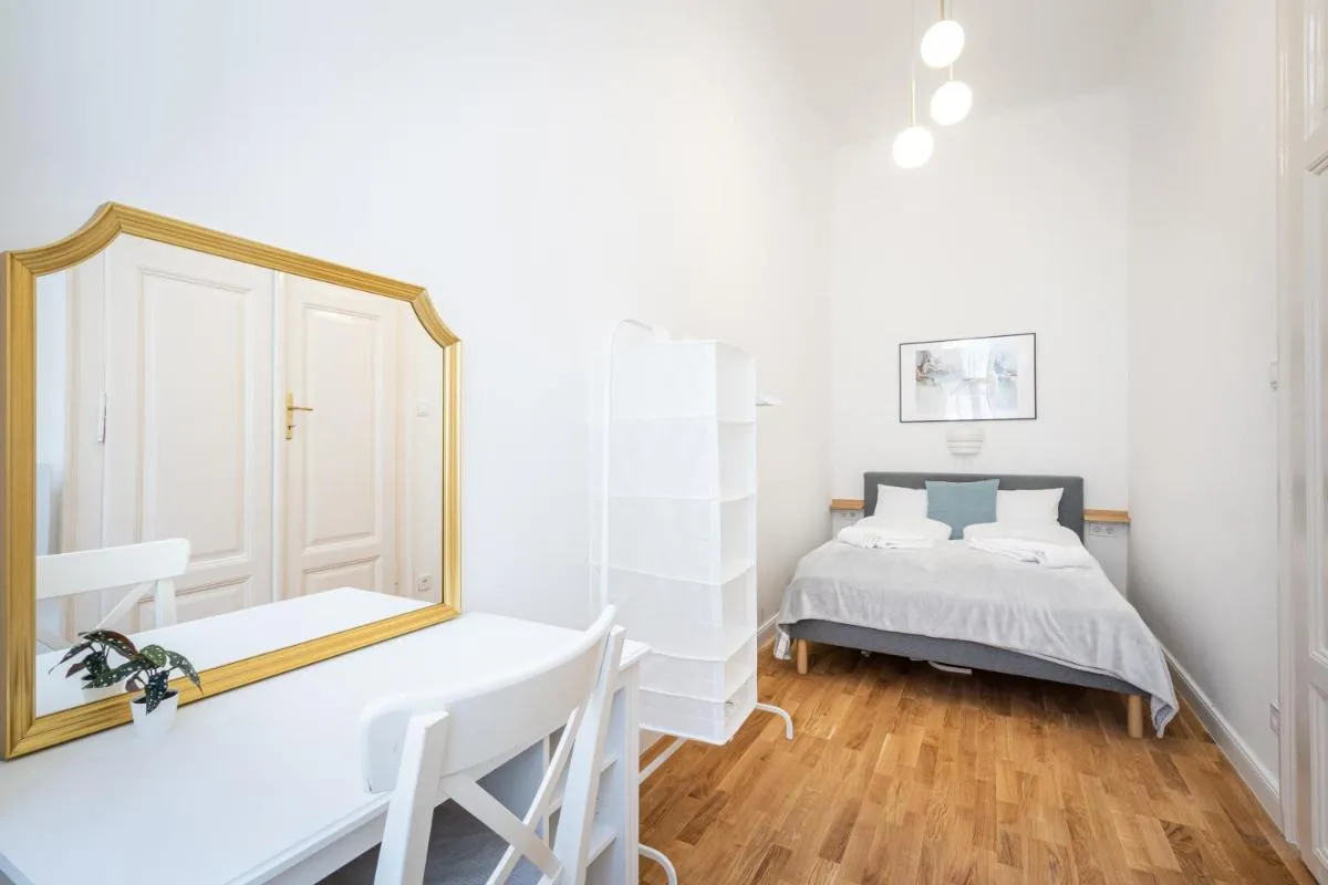 Image 6 of Sunset Treasure 3-BDR Apartment