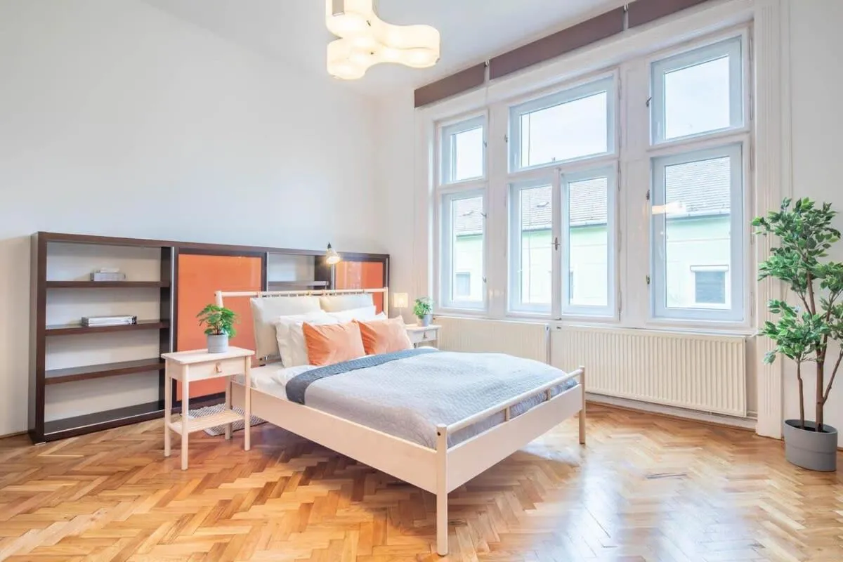 Image 1 of Super Large – Super Comfy with Balcony