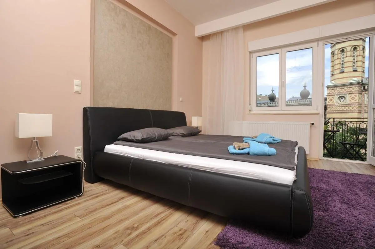 Image 1 of Synagogue Dream Home in The Center