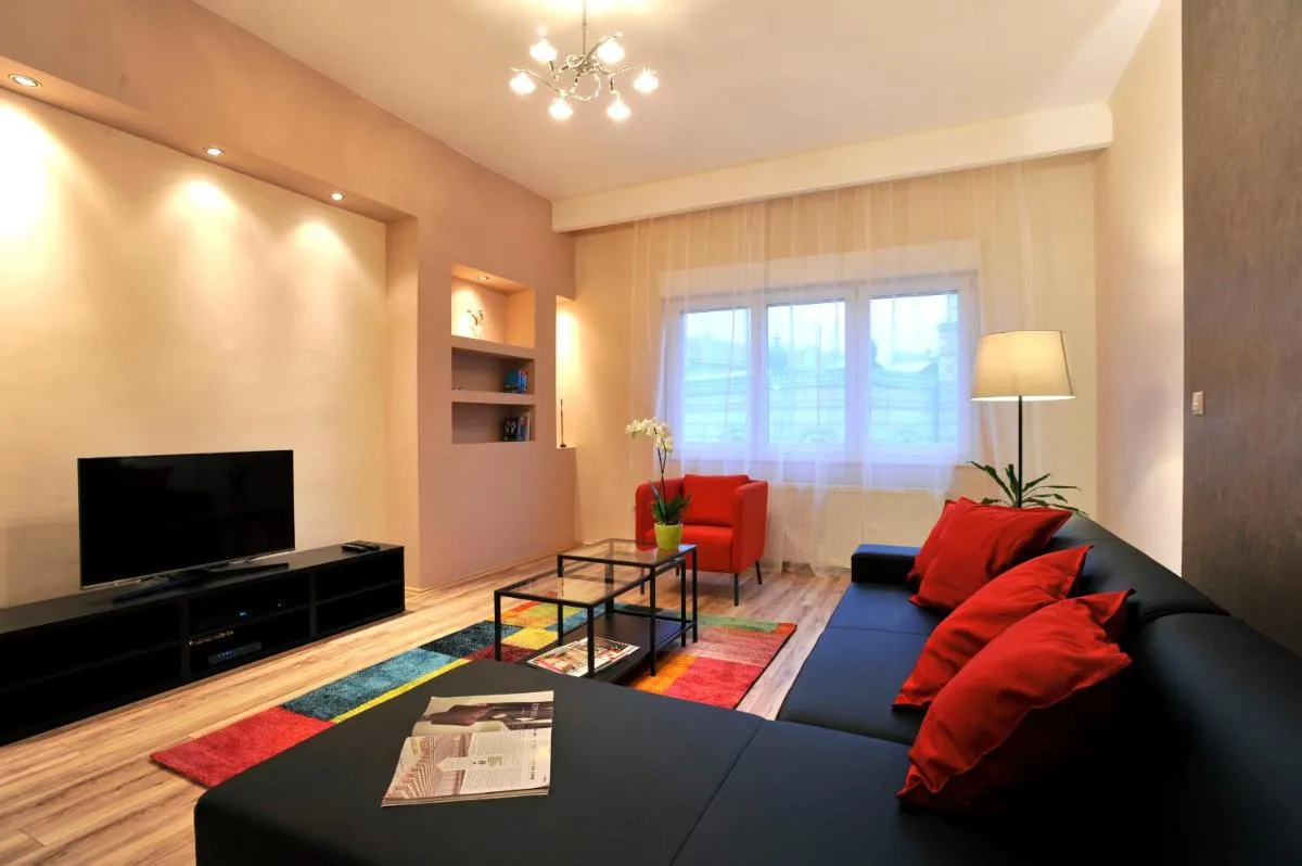 Image 4 of Synagogue Dream Home in The Center