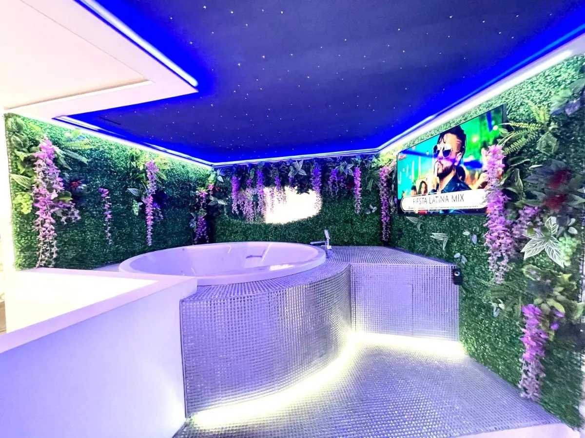 Image 5 of TOP Luxury Suites