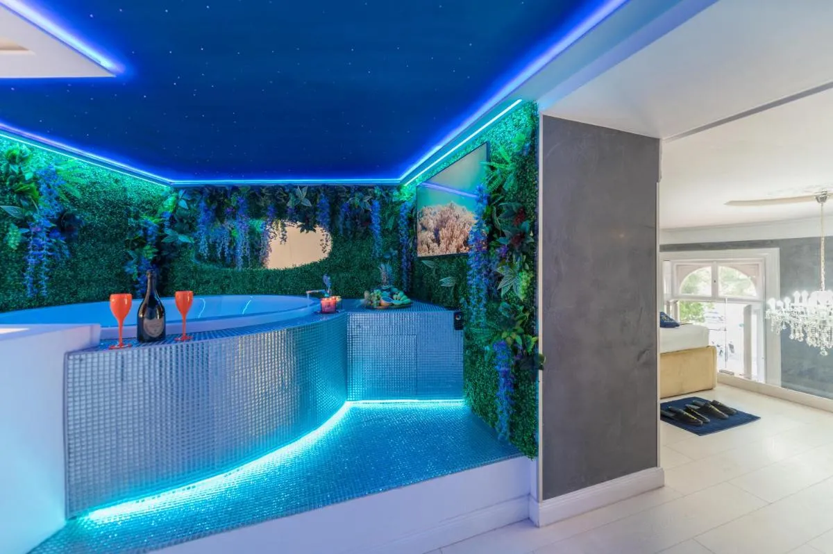 Image 2 of TOP Luxury Suites
