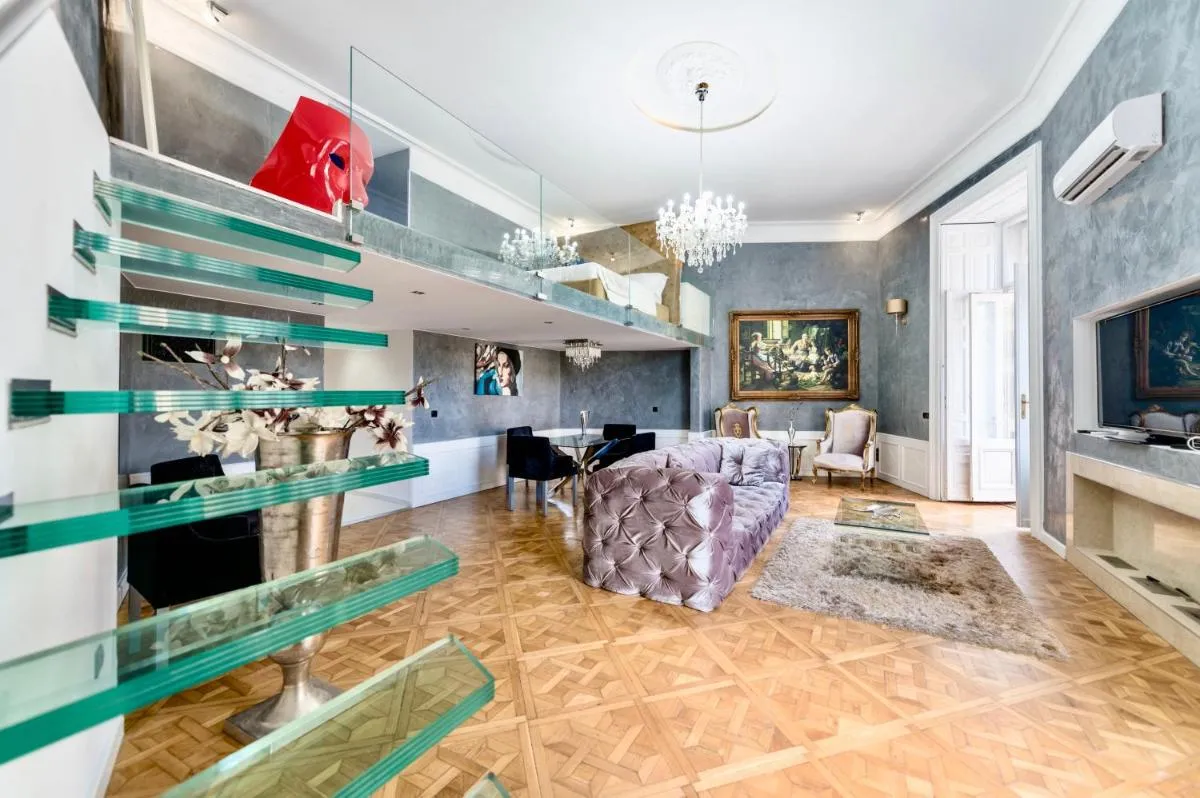 Image 4 of TOP Luxury Suites