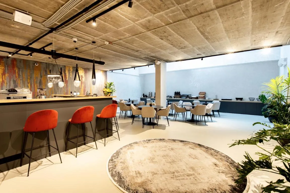 Image of The Amberlyn Suite Hotel