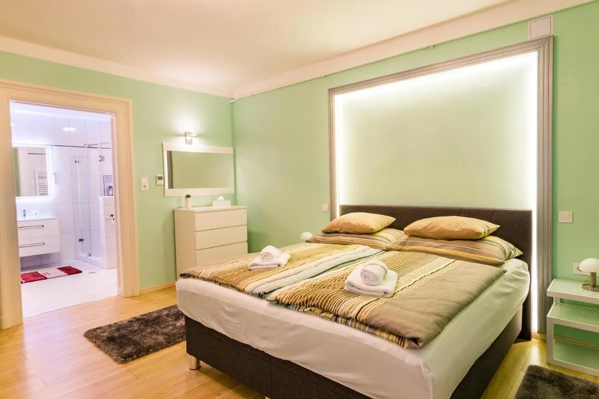 Image 1 of Titaru House in the city center of Budapest