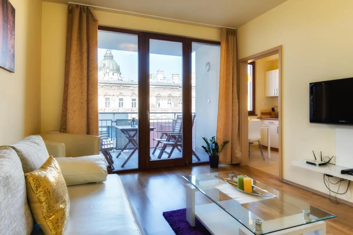 Image 4 of Trendy Deluxe Apartments
