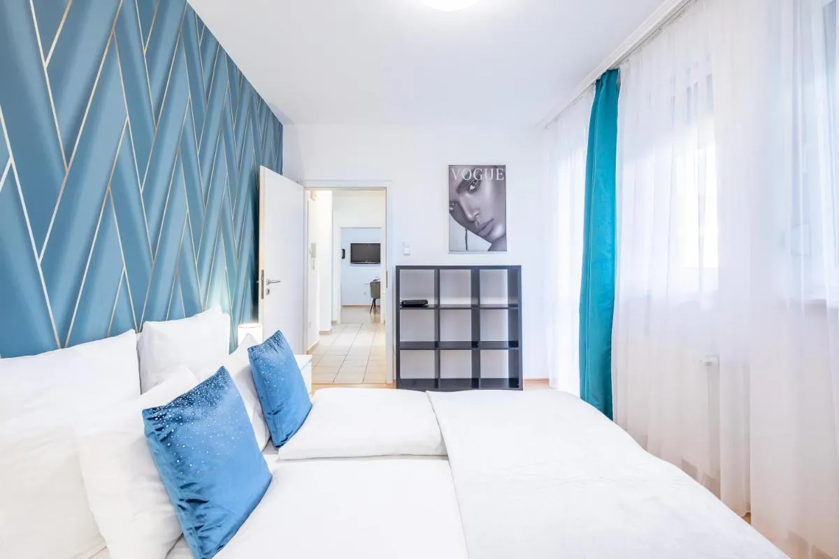 Image 1 of Two bedrooms apartment with free garage in the downtown