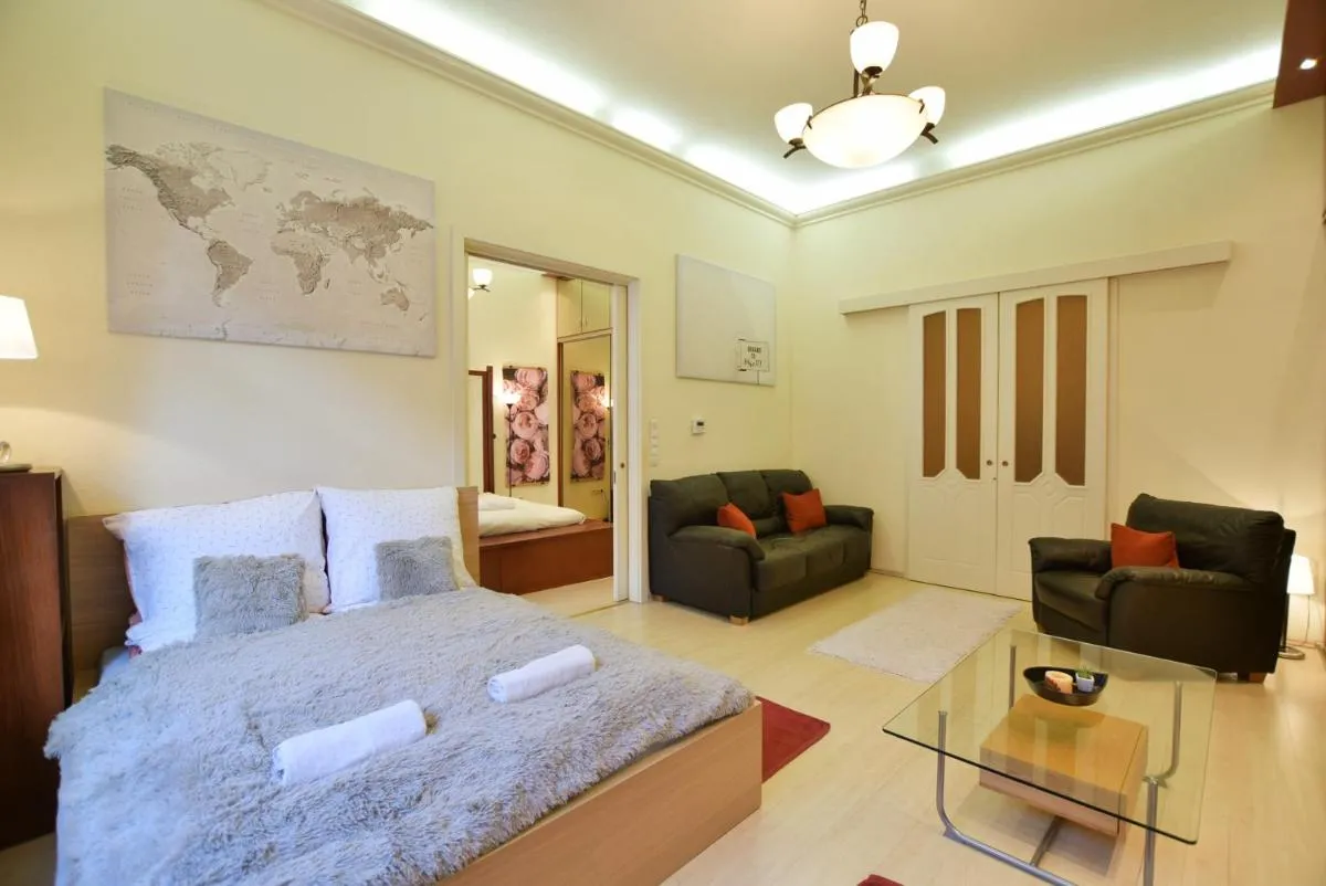 Image 6 of Ultra central apartment at Synagogue
