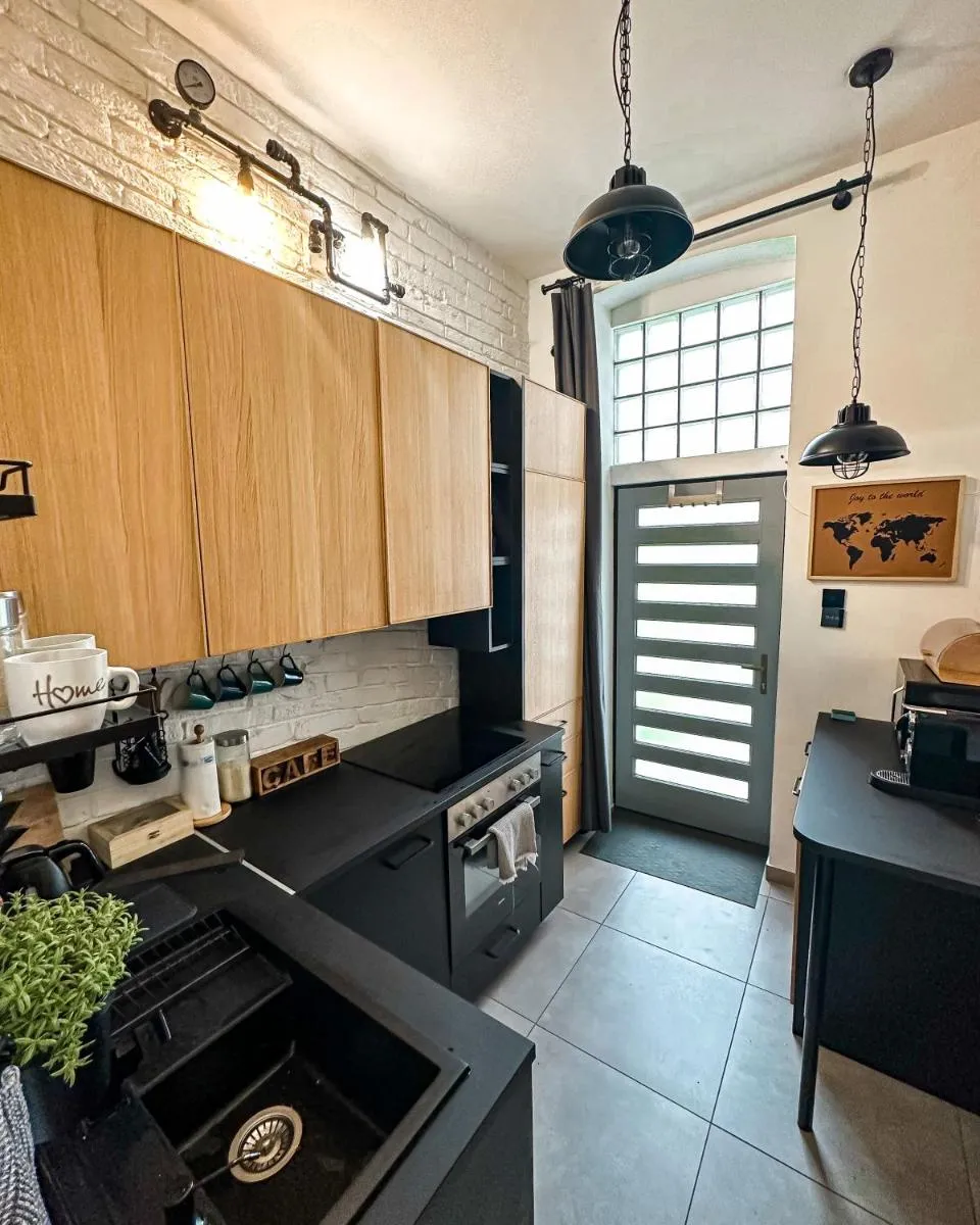Image 3 of Urban Studio with Private Garden near ANDRASSY