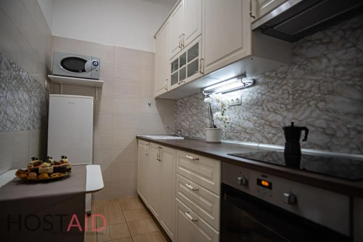 Image 3 of V68 Design Apartment – hostAID