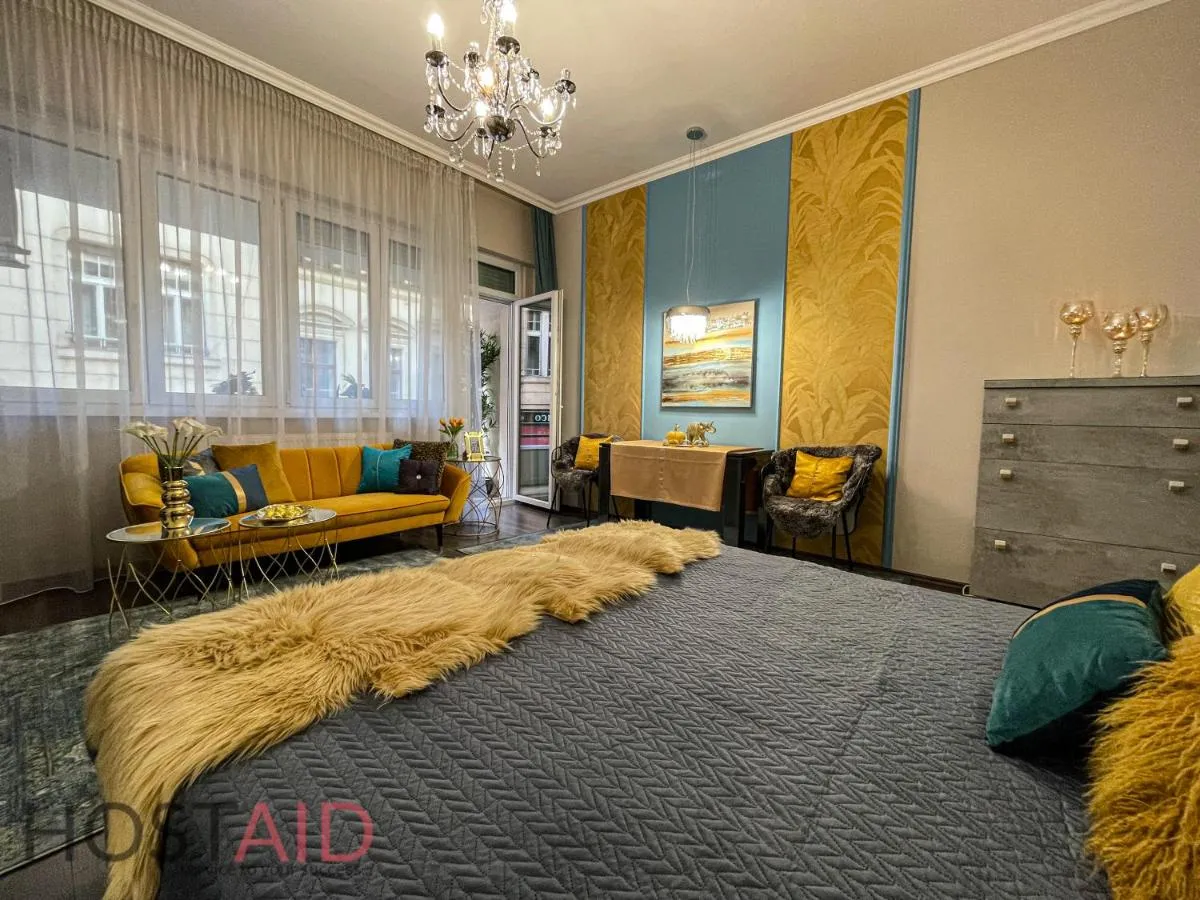 Image 1 of V68 Design Apartment – hostAID