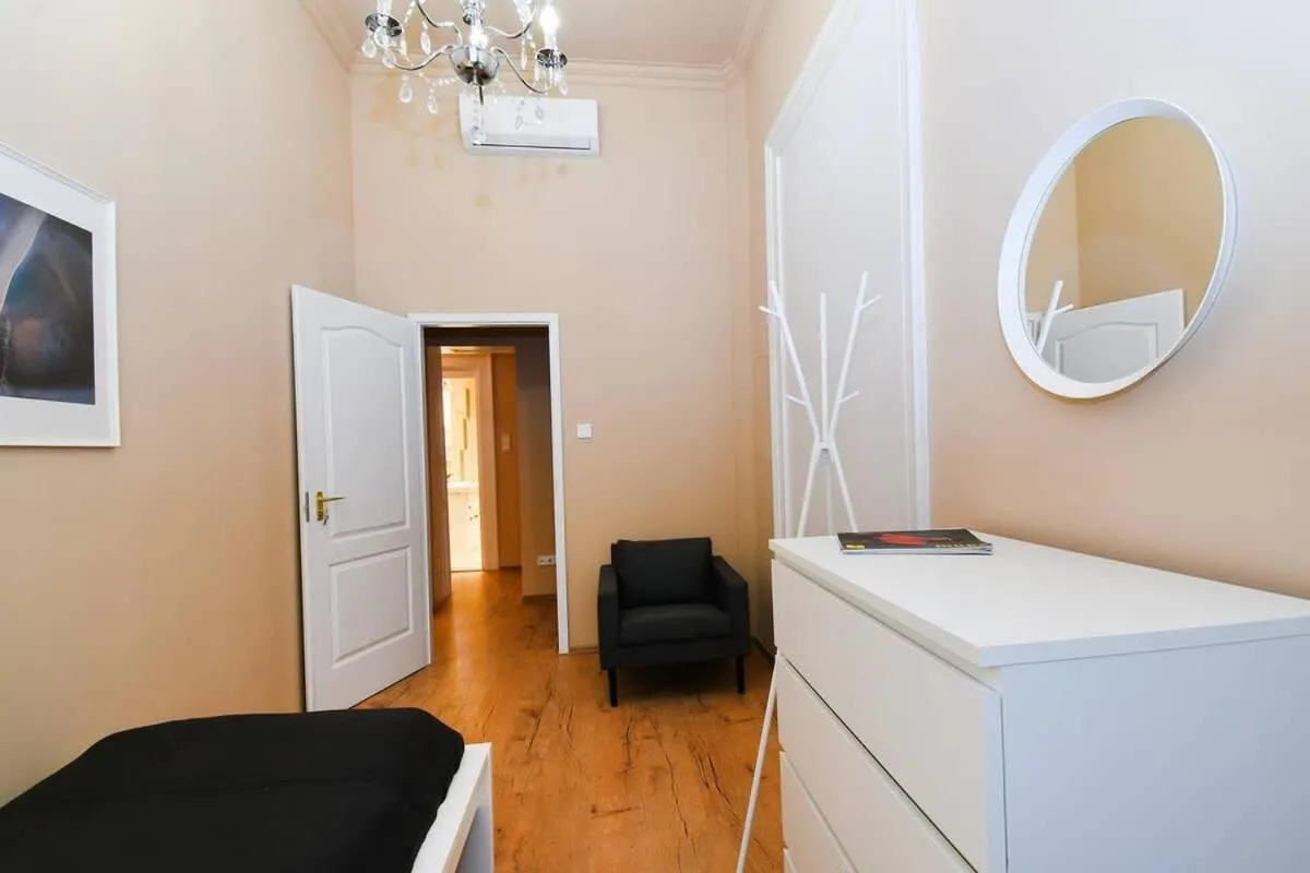 Image 5 of Very central very spacious new home