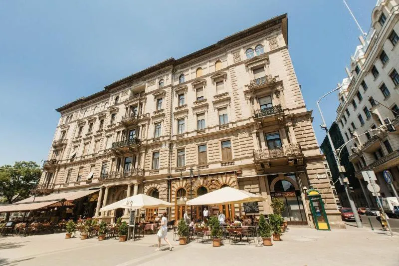 Image 5 of Vigadó Square Panorama Apartment