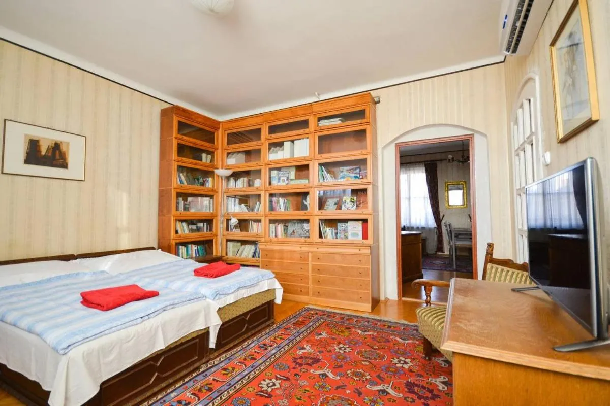 Image 1 of Vigadó Square Panorama Apartment