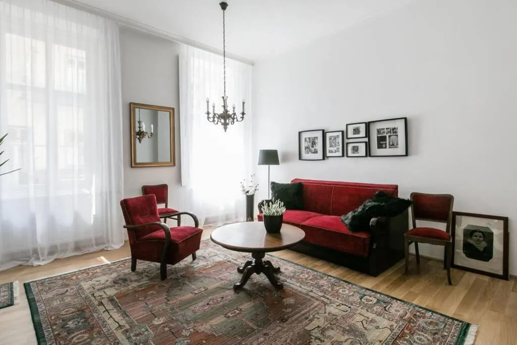 Image of Your Gorgeous and Spacious Dream Home FREE Parking