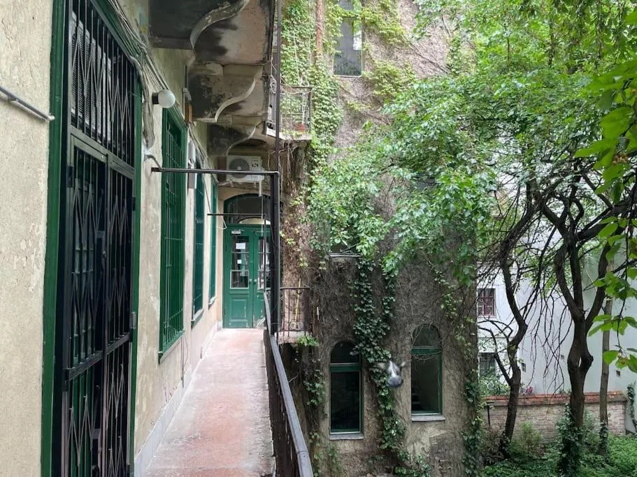 Image 5 of Your Worry Free Apartment Close To Parliament
