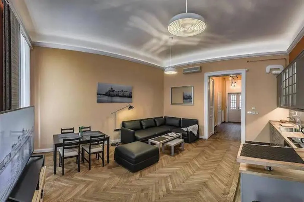 Image 4 of Your Worry Free Apartment Close To Parliament