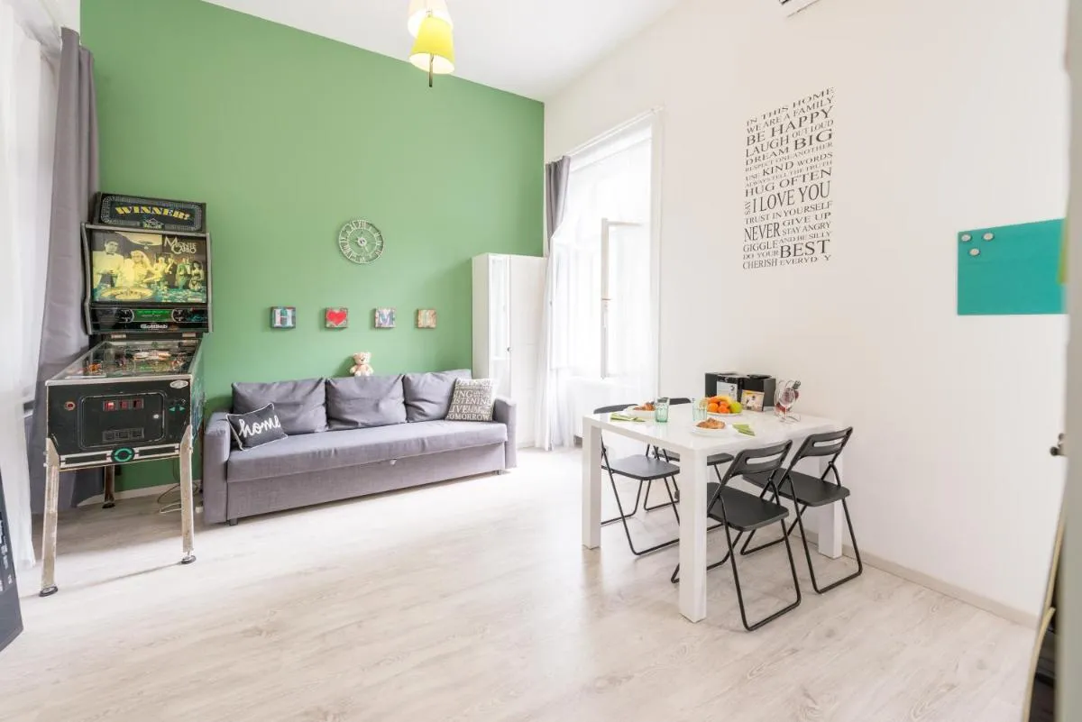 Image 3 of happy home FOX – apartment with free Pinball Machine